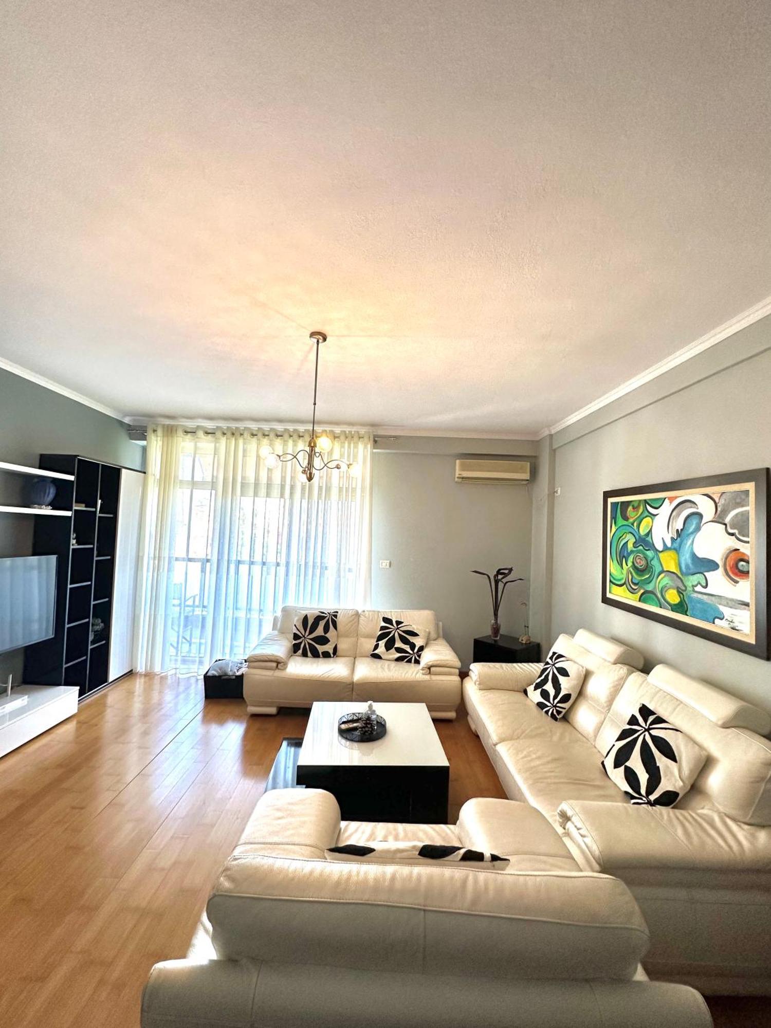 Central Inn Home 티라나 외부 사진